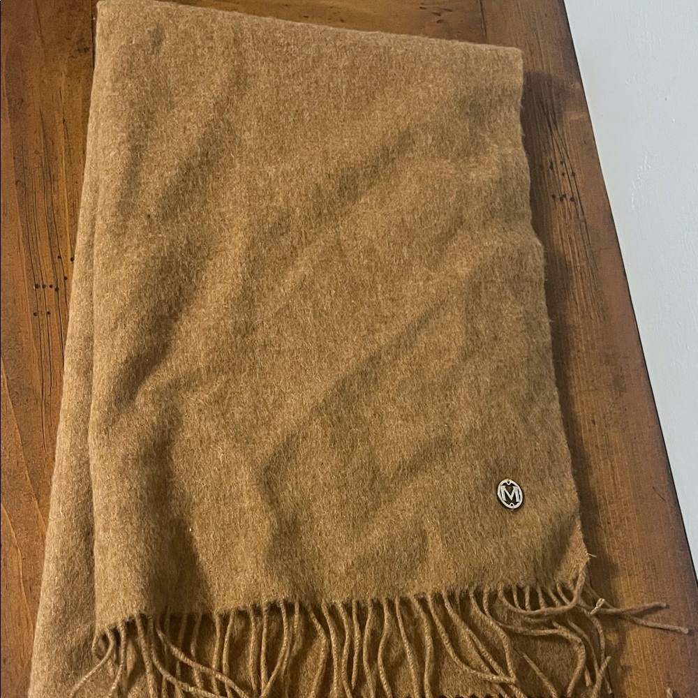 Lambswool Tan Scarf with Fringe